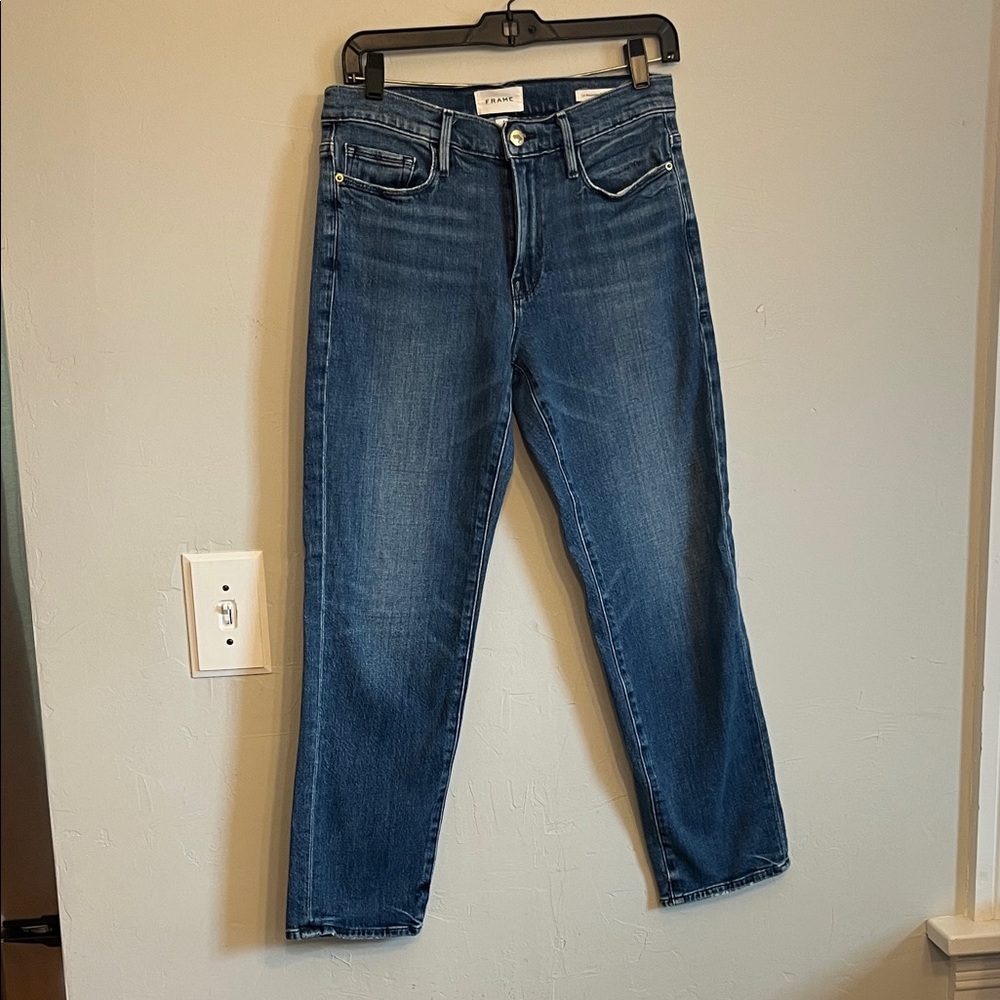 Frame Le Noveau Straight 5 pocket zippered front size 27 denim jeans.